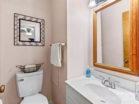 5121 Howard Gap Rd, Flat Rock, NC 28731 photo 12