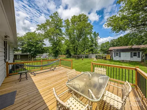 5121 Howard Gap Rd, Flat Rock, NC 28731 photo 14