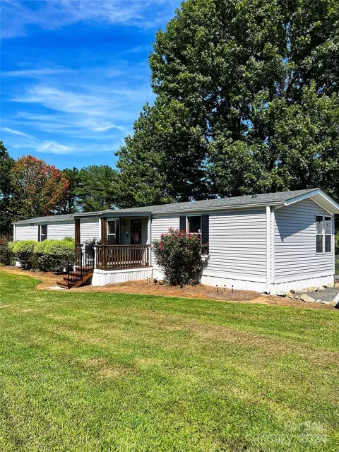 44835 Fish Camp Rd, New London, NC 28127