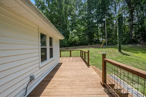 75 View St, Columbus, NC 28722 photo 8