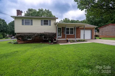 812 Mitchell Ave, China Grove, NC 28023