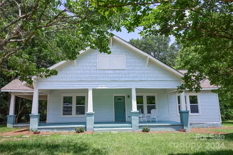 251 Beaver St, Forest City, NC 28043