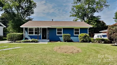 4222 Winedale Ln, Charlotte, NC 28205
