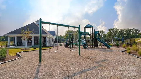 View/Area - 1716 Vanderlyn St, Monroe, NC 28112 photo 4 of 4