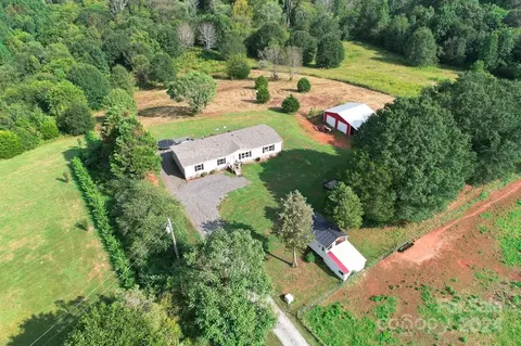 1360 John Cline Ct, Lincolnton, NC 28092