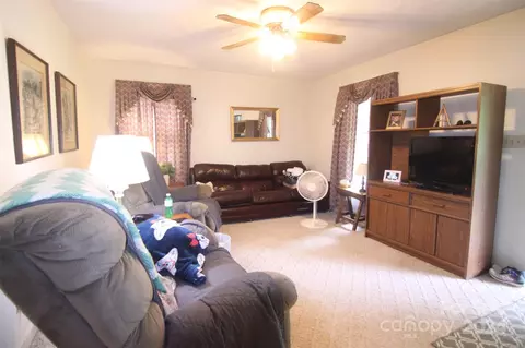 178 Wright St, Gastonia, NC 28056 photo 4