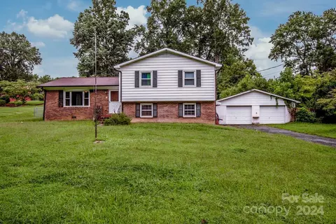 403 Brentwood Cir, Kannapolis, NC 28081