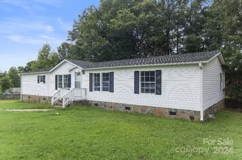 1173 Lauren Marie Ct, Gastonia, NC 28052