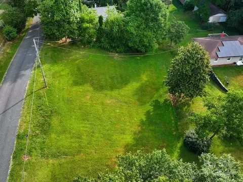 99999 Deleuil Dr, Asheville, NC 28806