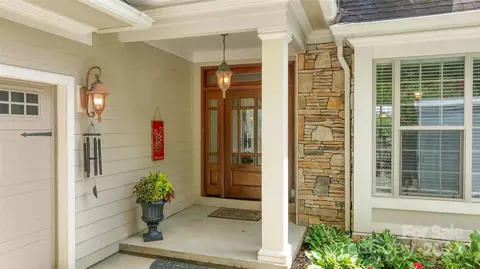 151 Pearl Ln, Mars Hill, NC 28754