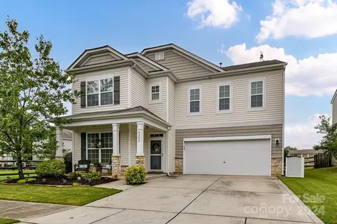 4303 Glenduran Ln, Waxhaw, NC 28173