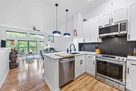 2125 Southend 405 Dr #405, Charlotte, NC 28203