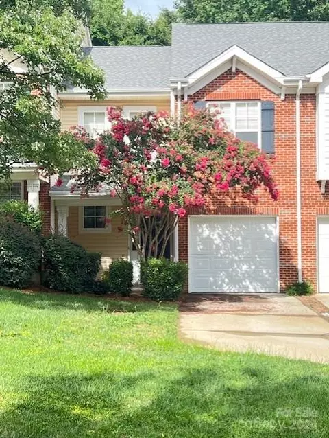 16605 Commons Creek Dr, Charlotte, NC 28277