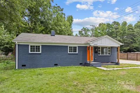 3945 Foxford Pl, Charlotte, NC 28215