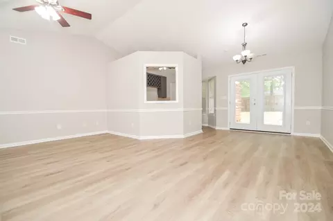5902 White Cliffs Dr, Monroe, NC 28110 photo 9
