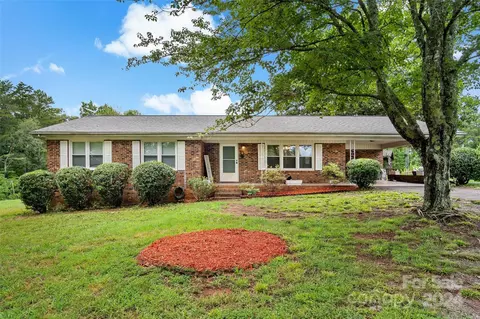 1627 Pearidge Rd, Bostic, NC 28018