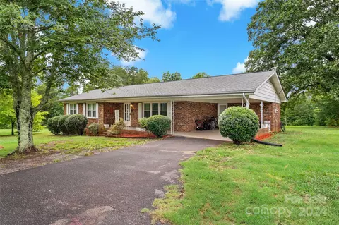 1627 Pearidge Rd, Bostic, NC 28018 photo 2