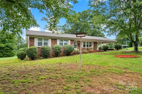 1627 Pearidge Rd, Bostic, NC 28018 photo 3