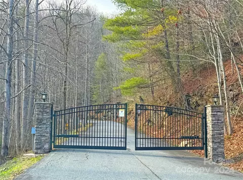 98 Fireside Trl, Marshall, NC 28753 photo 32