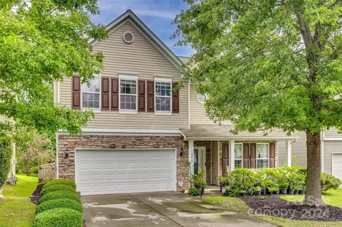 16019 Raptor Ct, Charlotte, NC 28278