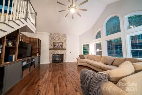 4265 Silver Eagle Ct, Denver, NC 28037 photo 10