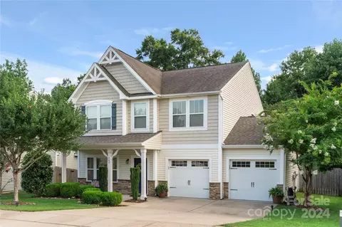 442 Dutch White Dr, Clover, SC 29710