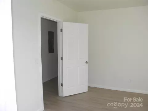 Bedroom - 37 Davis St, Cheraw, SC 29520 photo 2 of 3