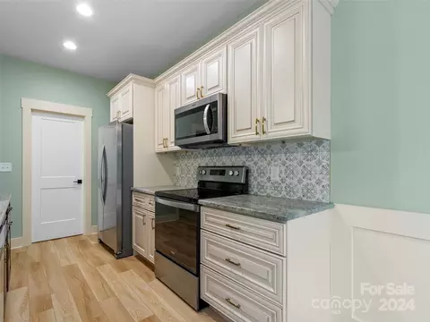 19 Mountain View Rdg, Fairview, NC 28730 photo 17