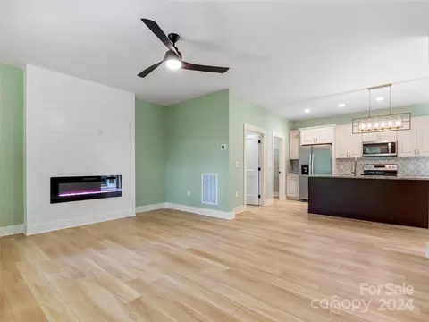 19 Mountain View Rdg, Fairview, NC 28730 photo 11