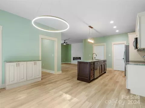 19 Mountain View Rdg, Fairview, NC 28730 photo 23