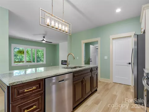 19 Mountain View Rdg, Fairview, NC 28730 photo 18