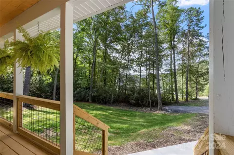 19 Mountain View Rdg, Fairview, NC 28730 photo 4