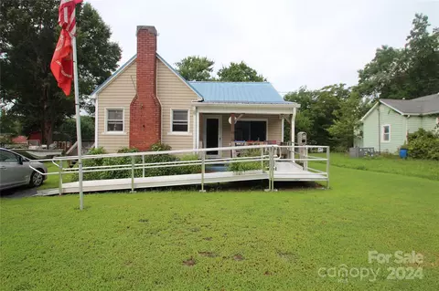 109 Ray St, Cherryville, NC 28021
