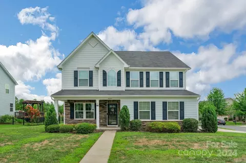 1009 Nutgrove Ln, Indian Trail, NC 28079