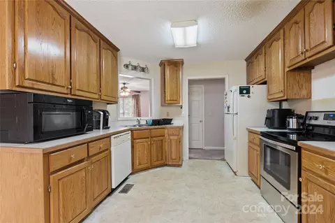 Kitchen - 126 Freshfield Dr, Hudson, NC 28638 photo 1 of 1