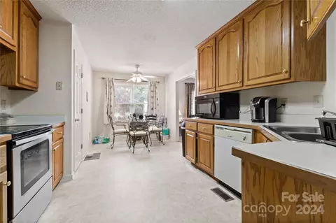 Other - 126 Freshfield Dr, Hudson, NC 28638 photo 3 of 4