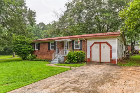 404 Falcon Cir, Shelby, NC 28150
