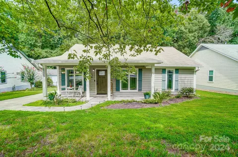115 Stratford Dr, Indian Trail, NC 28079