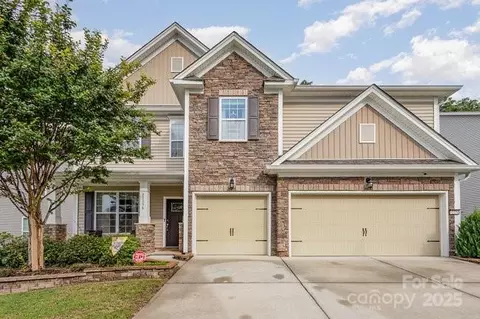11156 River Oaks Dr, Concord, NC 28027
