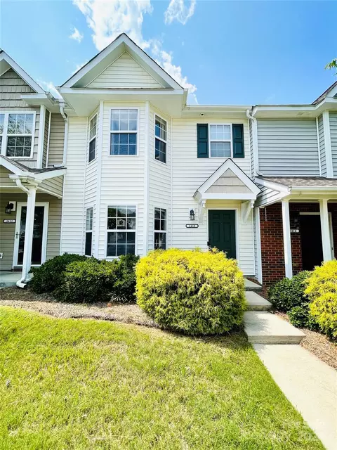 3418 Broadwick St, Charlotte, NC 28213