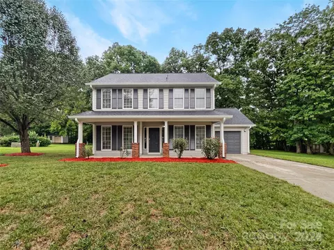 6102 Joshua Tree Ct, Charlotte, NC 28227
