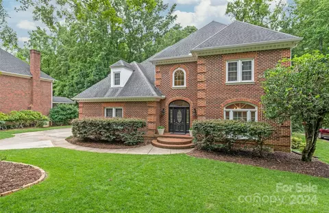 5909 Providence Glen Rd, Charlotte, NC 28270