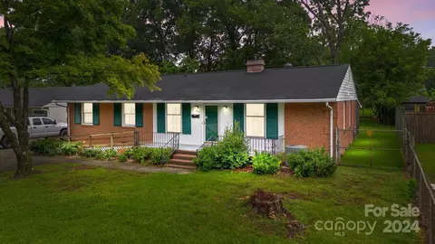 3539 Shamrock Dr, Charlotte, NC 28215
