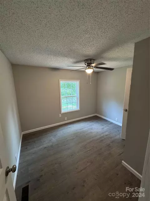 Bedroom - 444 Apache Path, Marion, NC 28752 photo 2 of 3