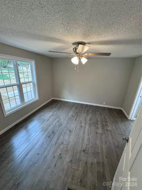 Bedroom - 444 Apache Path, Marion, NC 28752 photo 1 of 3
