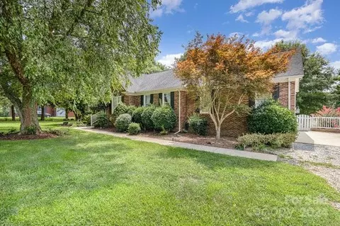 1408 Bradley Dr, Monroe, NC 28112