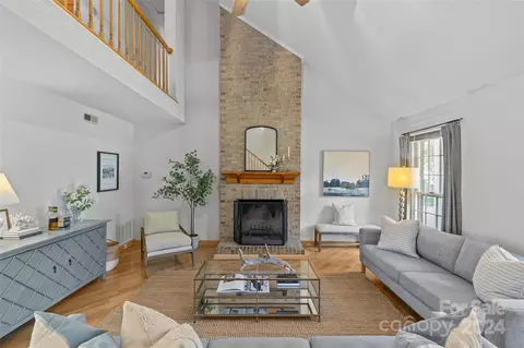 11608 Parks Farm Ln, Charlotte, NC 28277