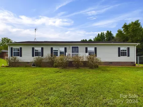 4950 Rink Dam Rd, Taylorsville, NC 28681