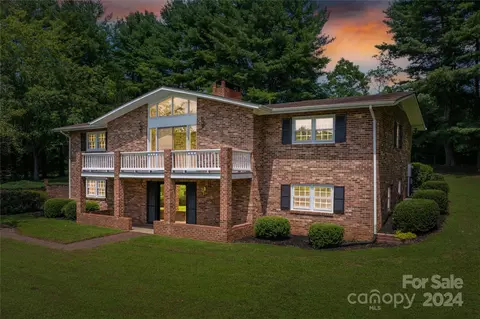 1378 Allie May Sw Ln SW, Lenoir, NC 28645