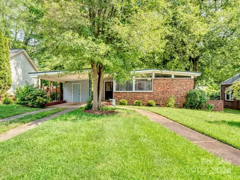 28 Patton Se Ct SE, Concord, NC 28025